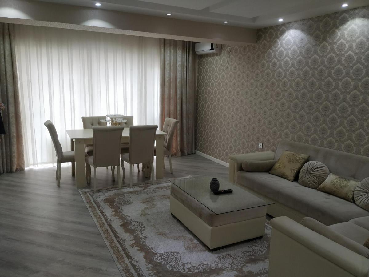 Lux Apartment Baku Exterior photo
